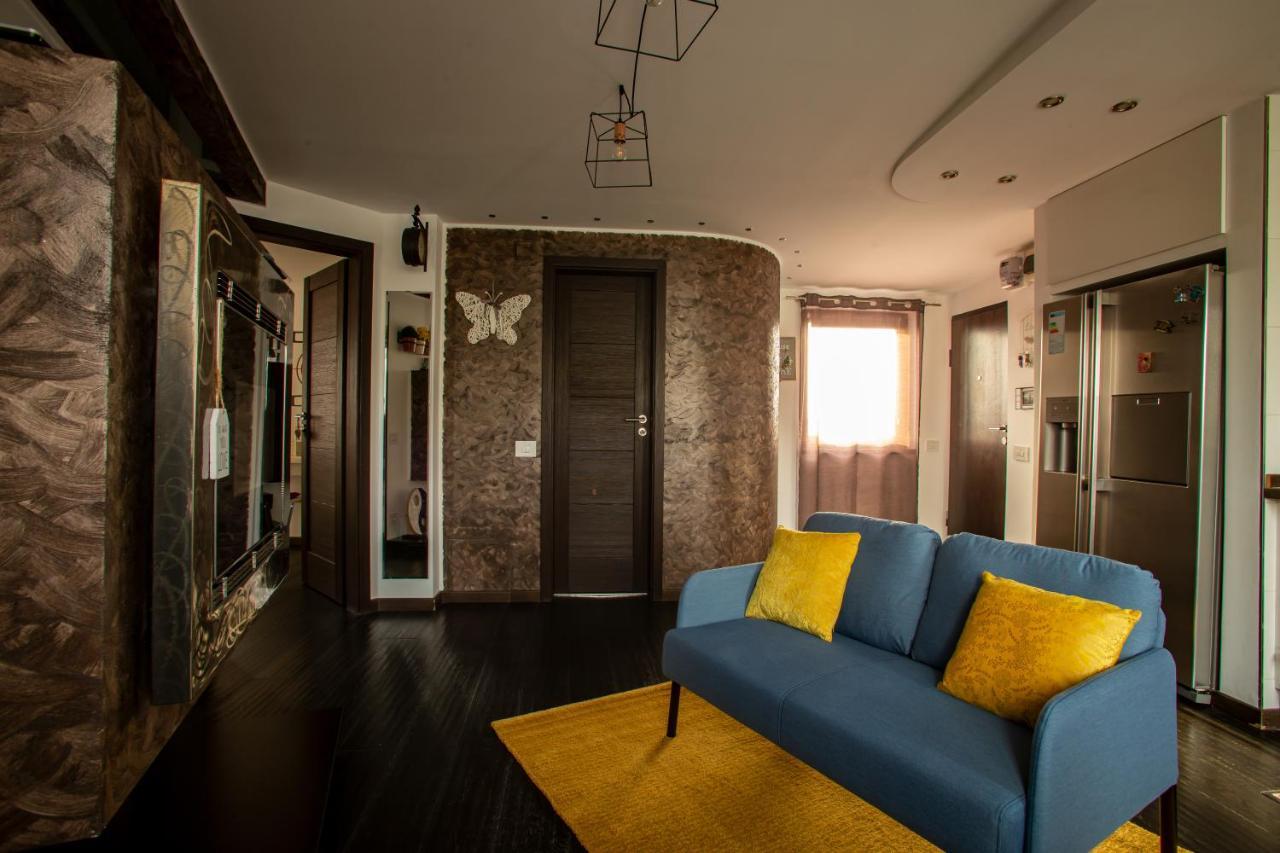 Appartamento Amo Bucarest Esterno foto